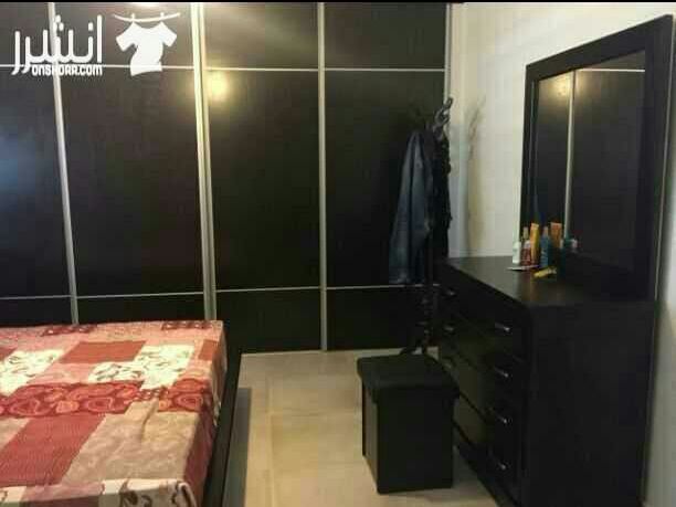 شقه طابق اول ام السماق الجنوبي تشطيب سوبر ديلوكس عفش كامل جديد وغير مستعمل للبيع مع العفش او بدون المساحه185م 3نوم 3حمام صاله وصالون مطبخ خشب صولد من العالميه للمطابخ تدفئة مركزيه التواصل 0799633256
