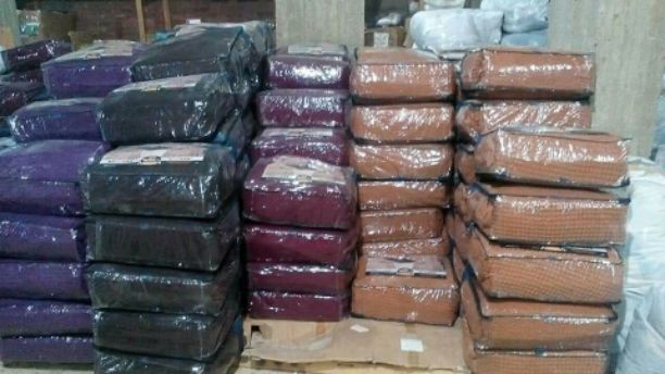عندنا وبس الكفرات الكوريشه بااقل سعر بسعر الجمله ففط950بدلا من1150
صالون كنبه واربع كراسي فقط1100بدلا من1250
كفرات السفره الكوريشه فقط500ج بدلا من600
معرض فرصه لجميع الكفرات
01140756874
يوجد شحن لجمي...