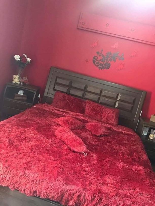 مسابل فرو ٧ قطع وجهين فرو محشي بولسترين تقيل وبدفي المجوز 27 والمفرد١٧ وفي توصيل لكل المملكة الأردنية ?