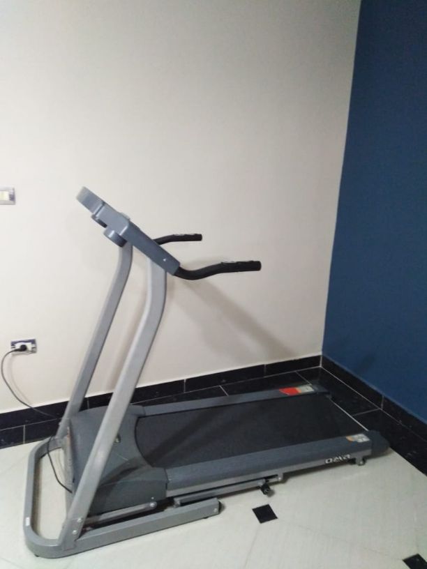 treadmill 
تردمل للبيع بحاله ممتازه