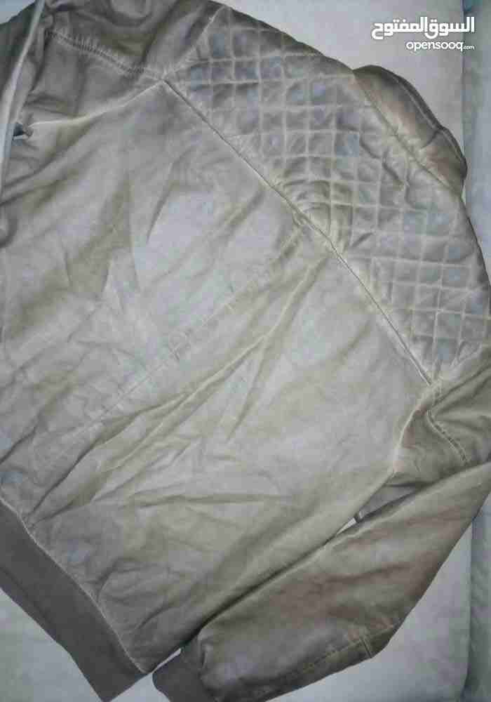 جاكيتات ماركات عالمية اصلي وجديد 100% pull&bear Springfield converse
لا تنسَ أنك شاهدت هذا الإعلان في عنكبوت...