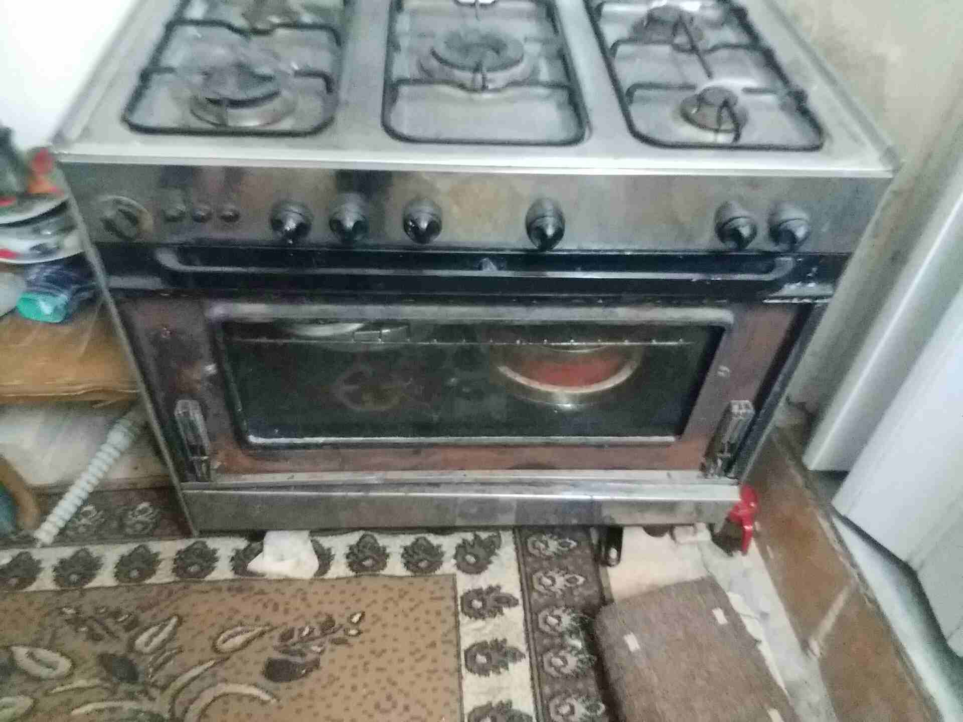 غاز تلفزيون صوبه غاز
لا تنسَ أنك شاهدت هذا الإعلان في عنكبوت
غاز 45
تلفزيون 15
صوبه 20...