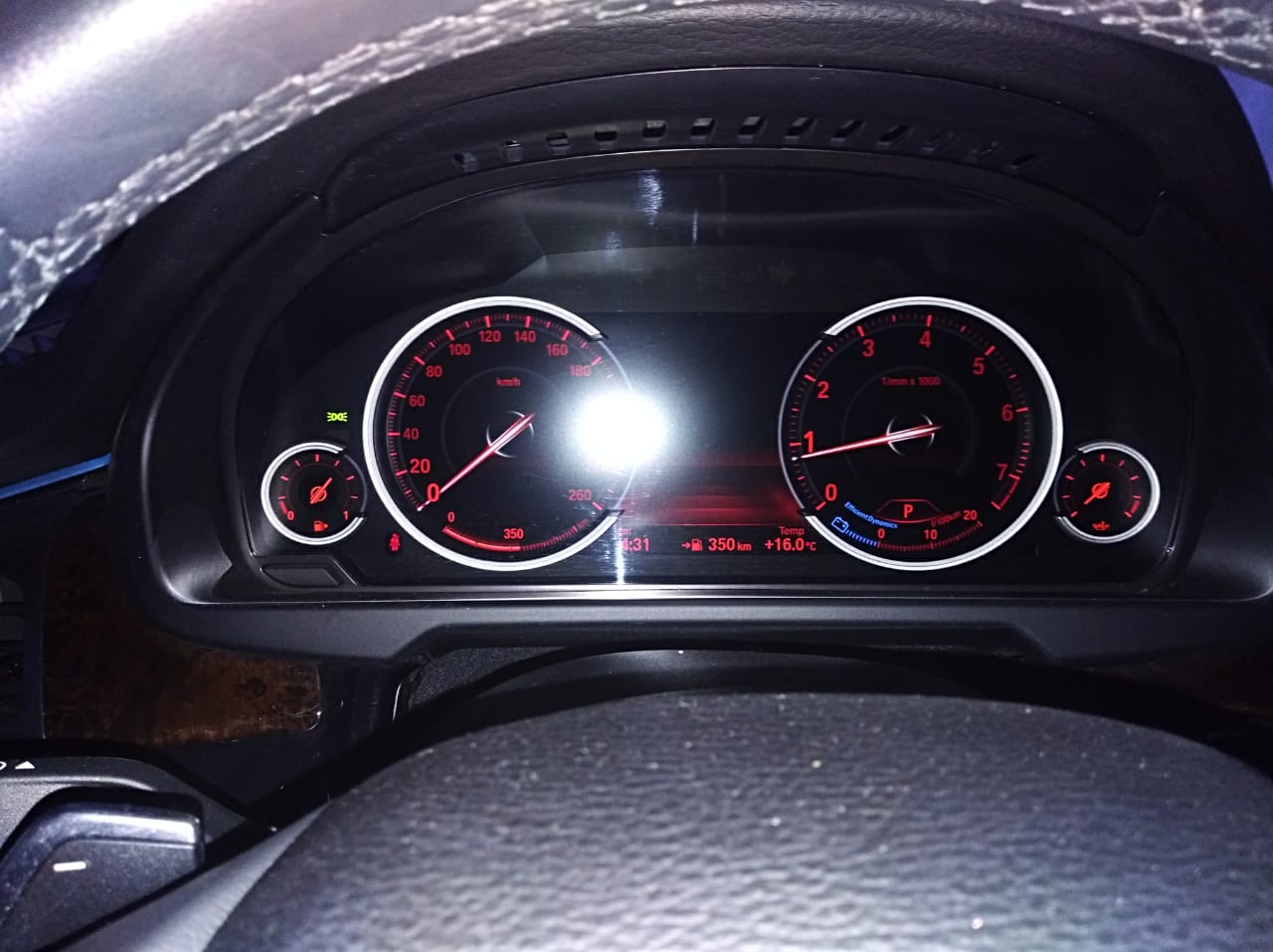 BMWX5 موديل 2017 ك م7000
لا تنسَ أنك شاهدت هذا الإعلان في عنكبوت
BMWX5 موديل 2017 عداد7000ك...