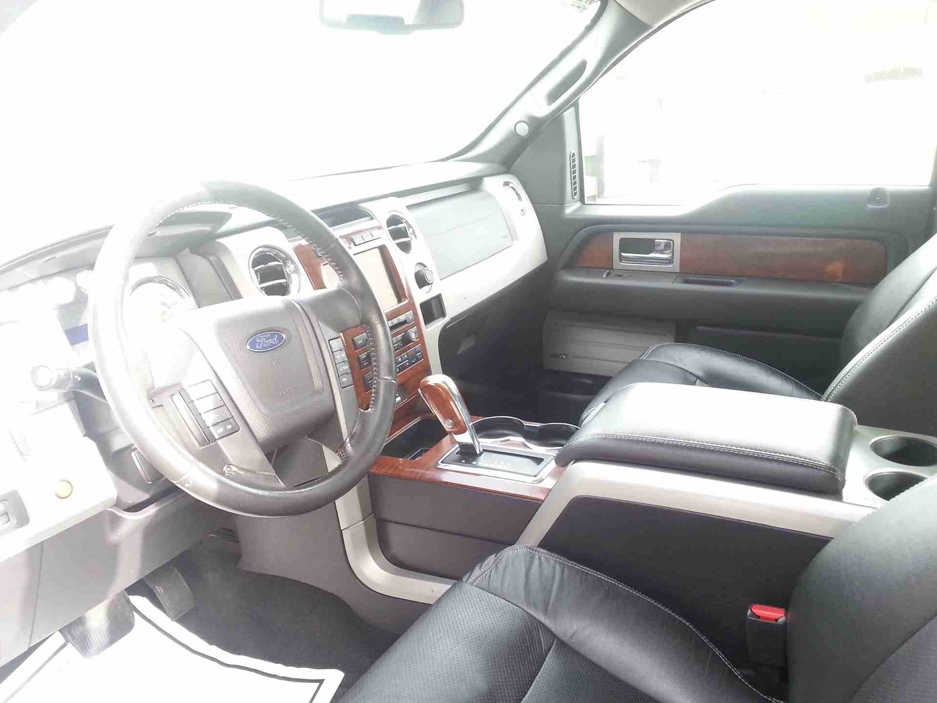 Ford 2009 F-150 Lariate 4x4                                            


	 				لا تنسَ أنك شاهدت هذا الإعلان في عنكبوت            
	 				
                            Full option 
Double cabin 4 d...