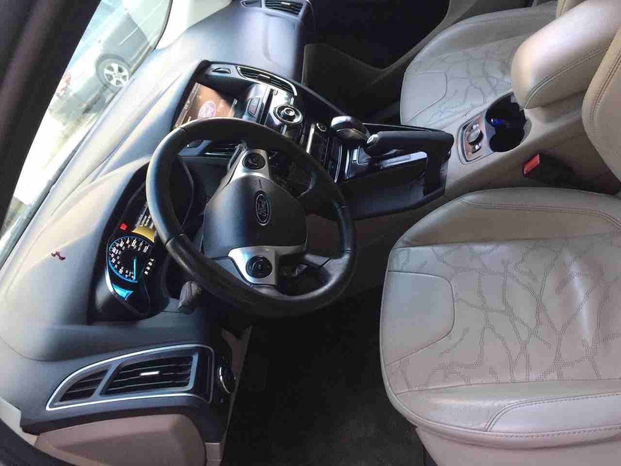 ford focus (electric) 2014                                            


	 				لا تنسَ أنك شاهدت هذا الإعلان في عنكبوت            
	 				
                            &bull;model 2014
&bull;heated...