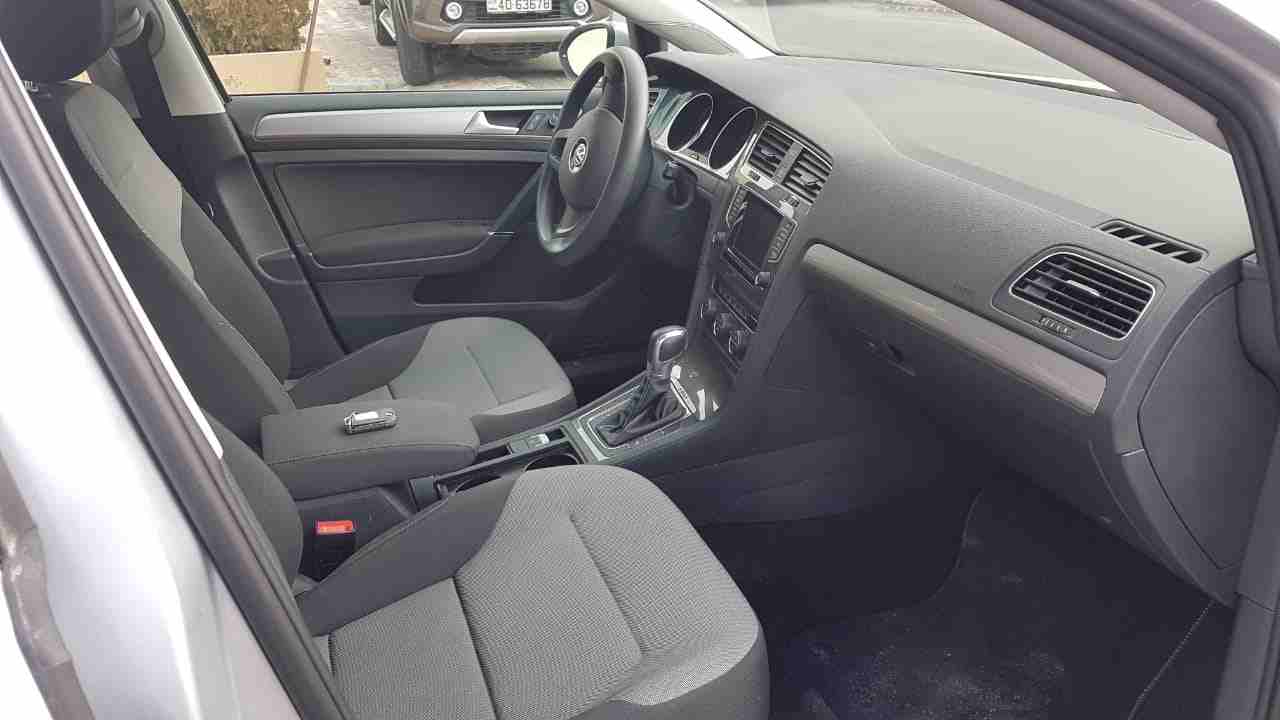 VOLKSWAGEN E-GOLF 2015 SILVER
لا تنسَ أنك شاهدت هذا الإعلان في عنكبوت
2015 جولف كهرباء E Golf SE...
