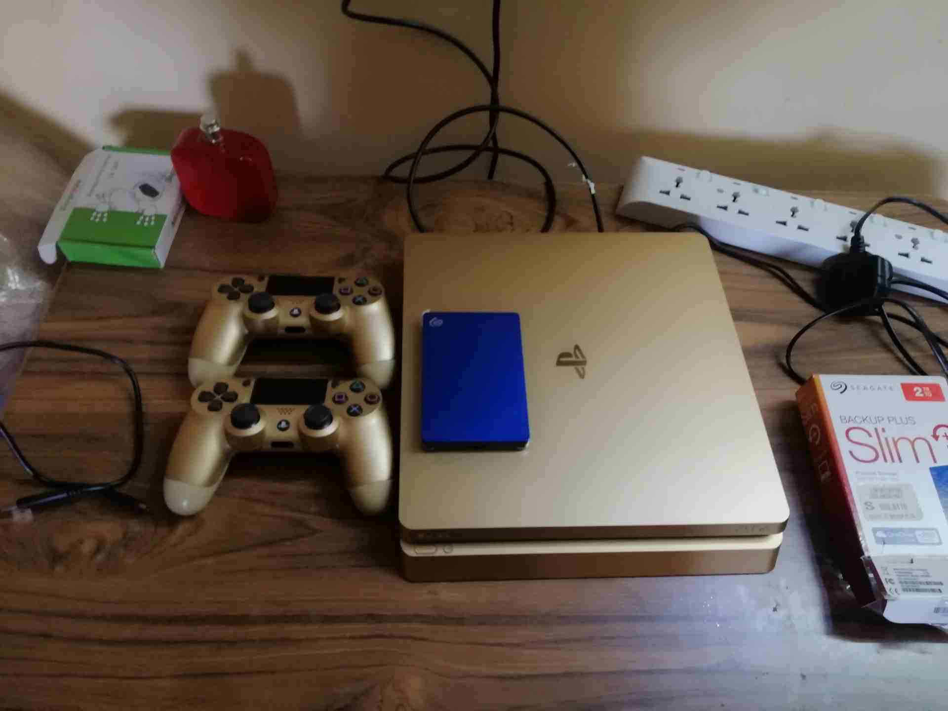 Hardisk Segate 2Tb ps4 Gold 1Tb للبدل
لا تنسَ أنك شاهدت هذا الإعلان في عنكبوت
سبب البيع (عسكري) ع...