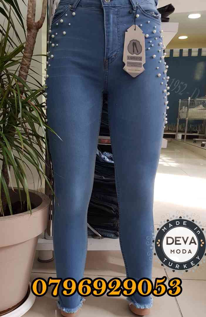 بنطلون جينز لولو تركي                                            


	 				لا تنسَ أنك شاهدت هذا الإعلان في عنكبوت            
	 				
                                ملابس_تركيه_Deva_Moda
الذوق أس...