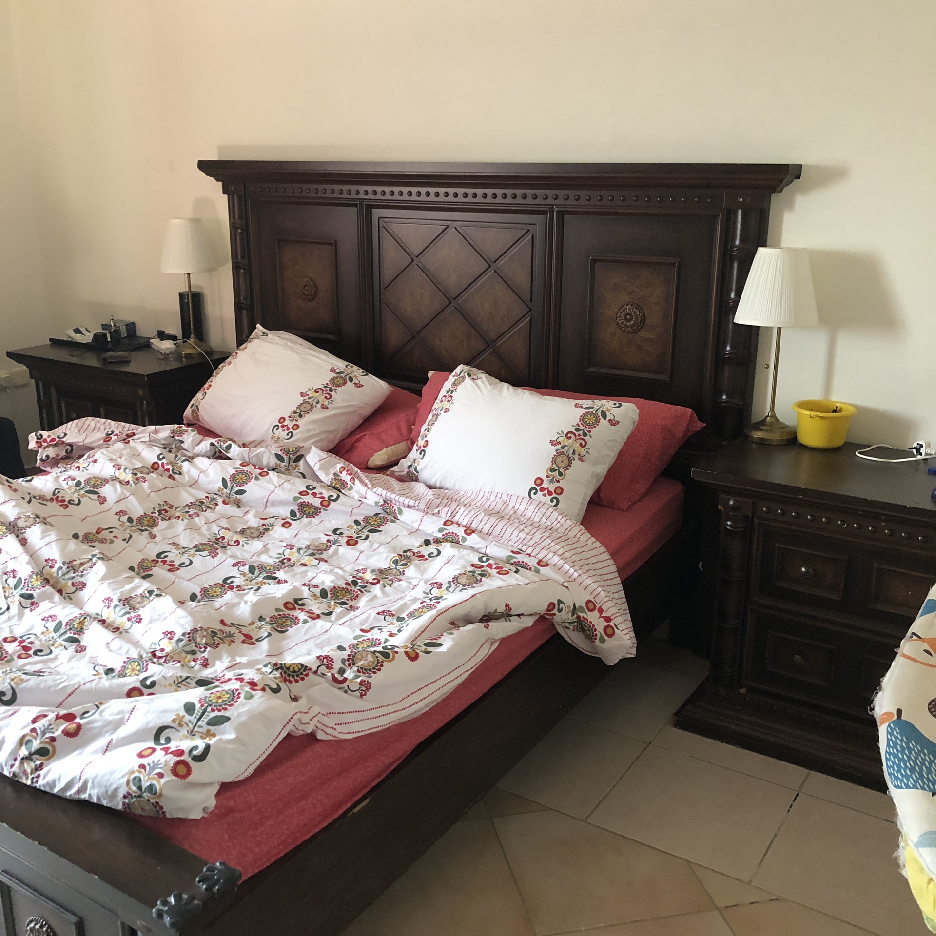 عفش بيت كامل للبيع
لا تنسَ أنك شاهدت هذا الإعلان في عنكبوت
غرفة نوم غرفة شباب غرفة بنات ثلاجة...
