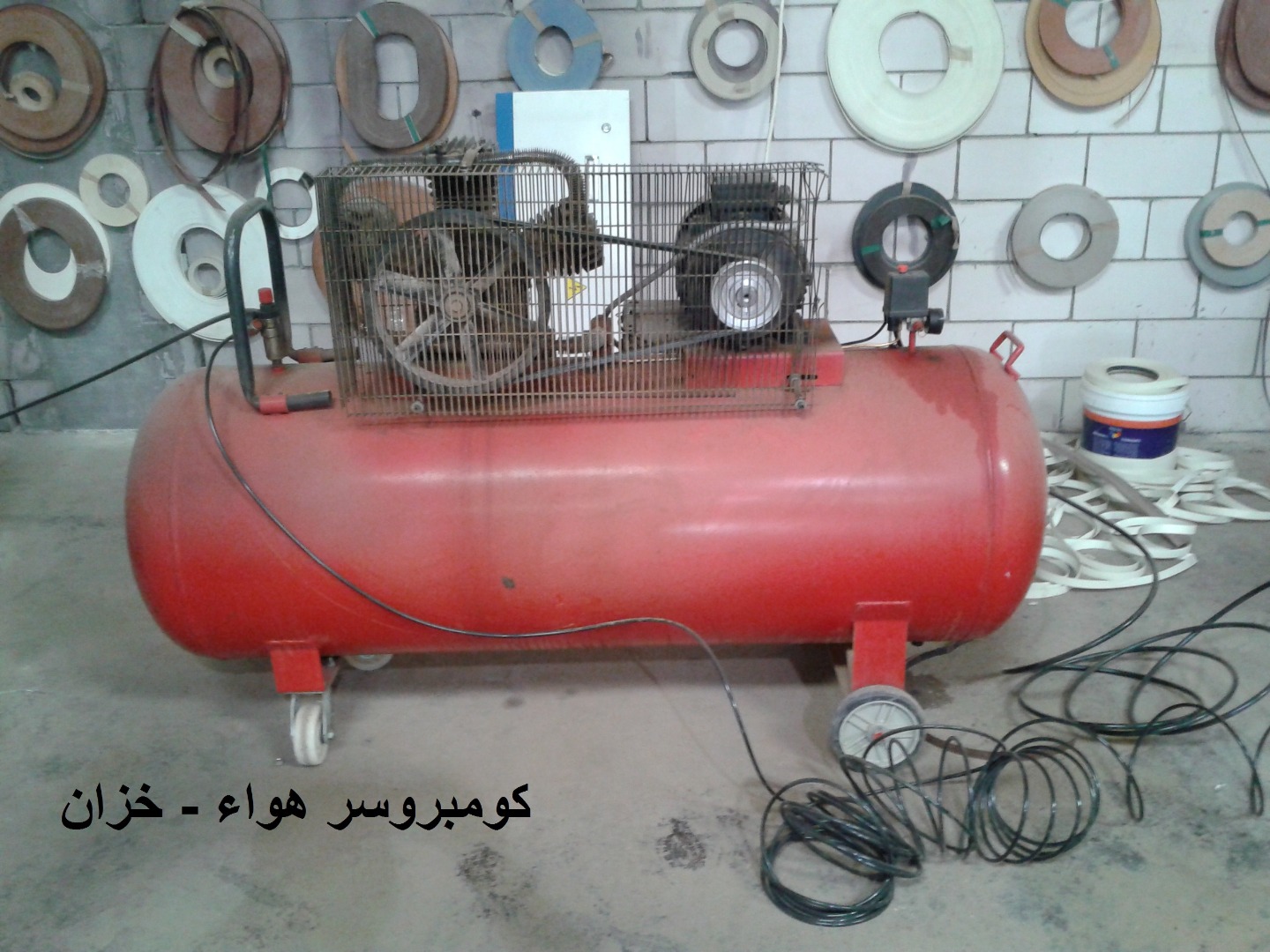ورشة منتجات خشبة متكامله وجاهزة بجميع معداتها بدون عمال
لا تنسَ أنك شاهدت هذا الإعلان في عنكبوت...