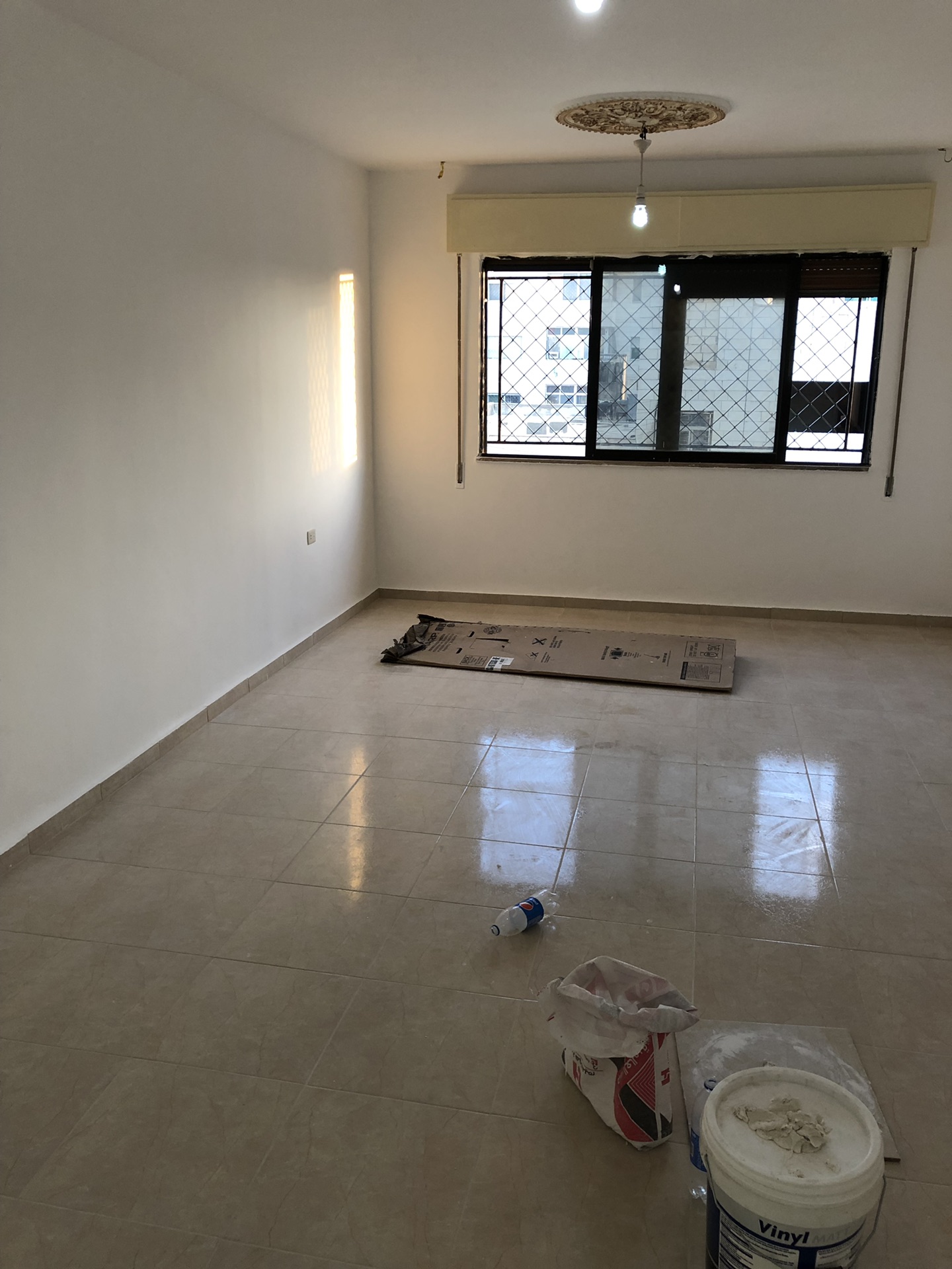 شقه بالقرب من هافانا الدوريات الخارجيه مجدده بالكامل
لا تنسَ أنك شاهدت هذا الإعلان في عنكبوت...