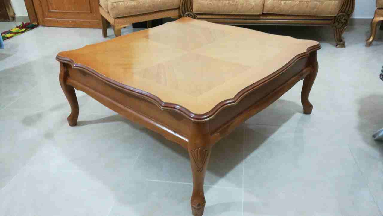 طقم كنب بحاله ممتازه وطقم طاولات وسط وقعده عربي
لا تنسَ أنك شاهدت هذا الإعلان في عنكبوت
طقم كنباي...