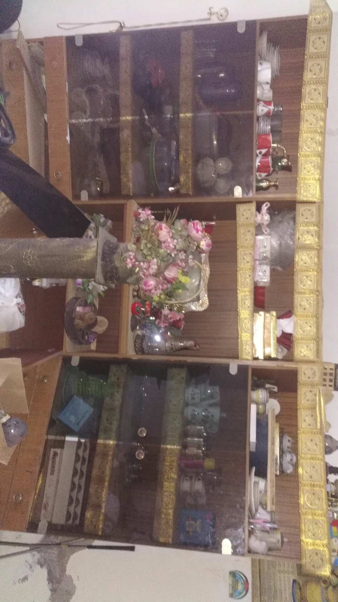 بوفيه 3 قطع                                            


	 				لا تنسَ أنك شاهدت هذا الإعلان في عنكبوت            
	 				
                                عمان...