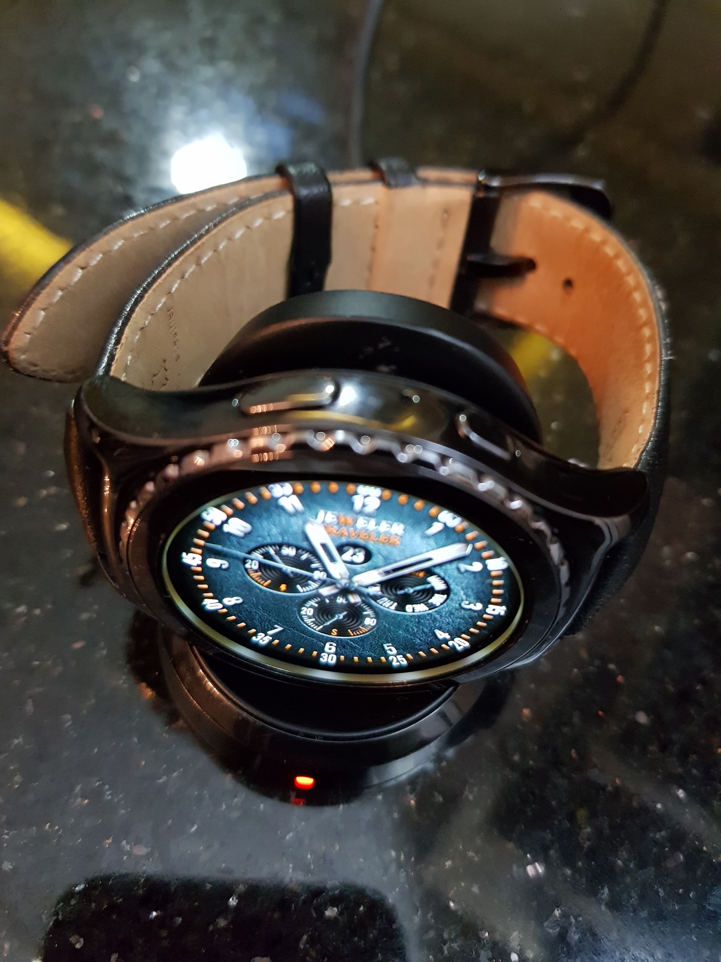 GEAR S2 CLASSIC IN EXCELLENT CONDITION
لا تنسَ أنك شاهدت هذا الإعلان في عنكبوت
GEAR S2 CLASSI...