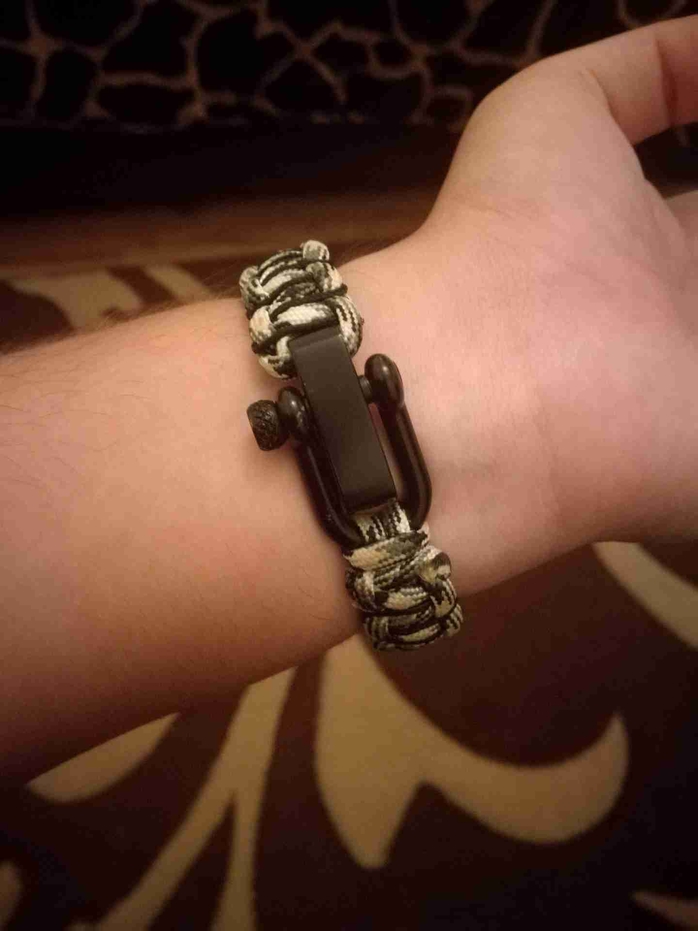 اساور &laquo;شبابي&raquo; صنع يدوي                                            


	 				لا تنسَ أنك شاهدت هذا الإعلان في عنكبوت            
	 				
                                Bracelet (handmade...