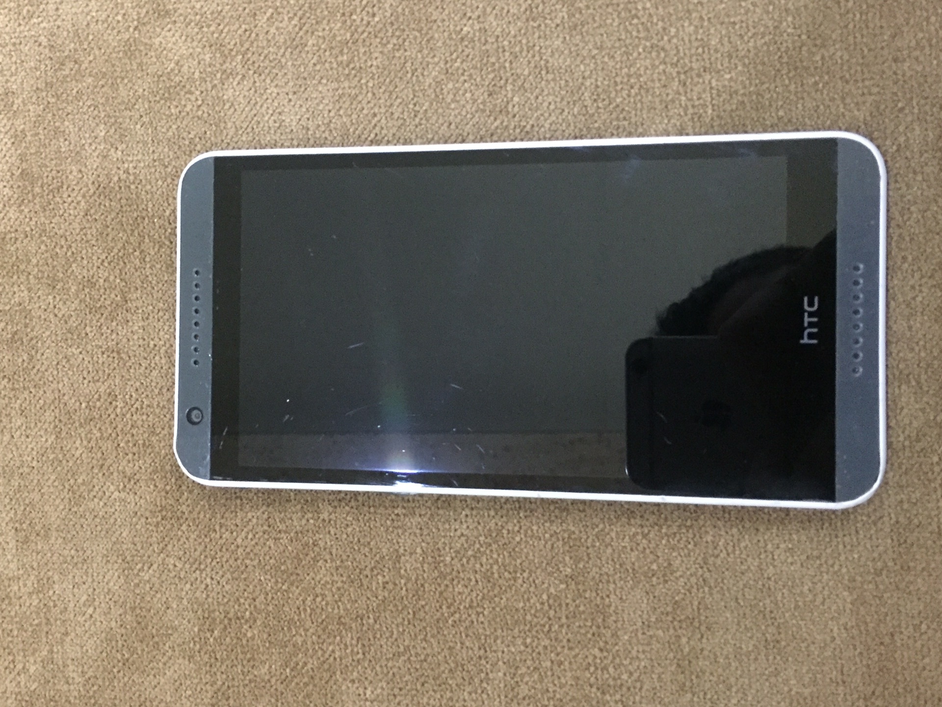 HTC 820 للبيع                                            


	 				لا تنسَ أنك شاهدت هذا الإعلان في عنكبوت            
	 				
                                بحاله ممتازة
ذاكره 16
رام 2
بطاريه ممتا...