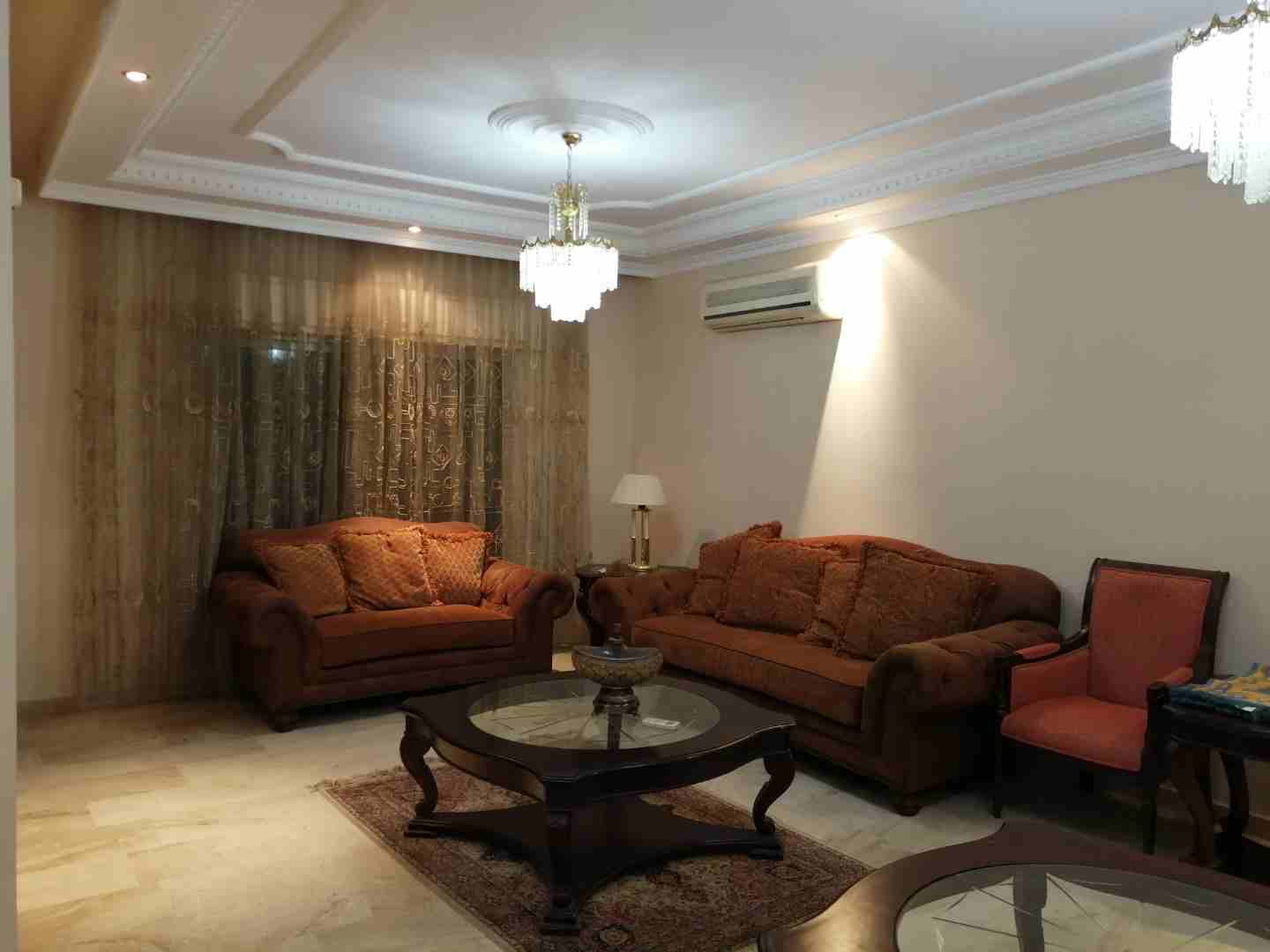 شقة مفروشة 4 نوم طابق ارضي للإيجار في دير غبار
لا تنسَ أنك شاهدت هذا الإعلان في عنكبوت
شقة مفروشه...