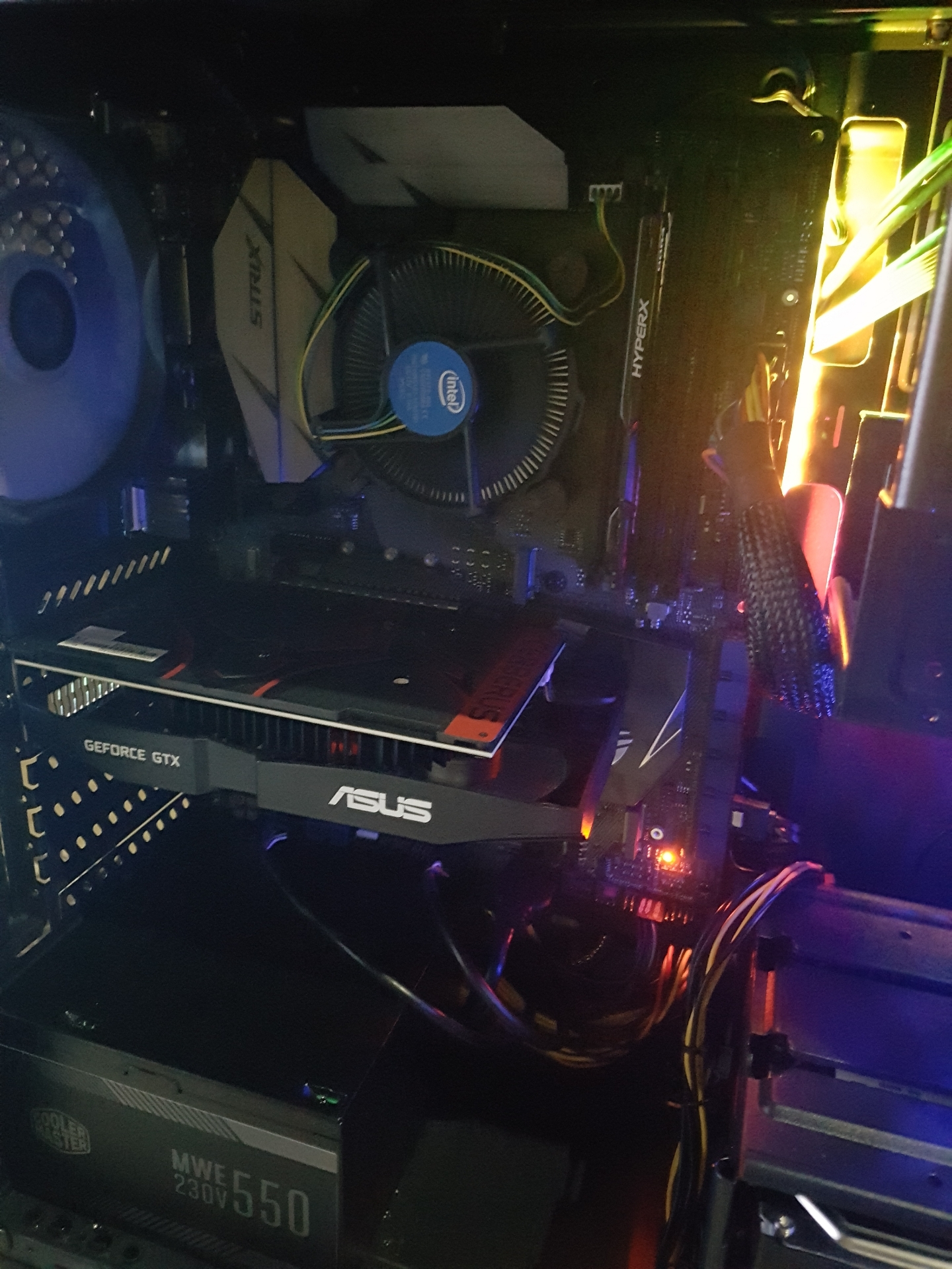 pc gaming
لا تنسَ أنك شاهدت هذا الإعلان في عنكبوت
كمبيوتر احترافي للألعاب والتصميم والرسوميات...