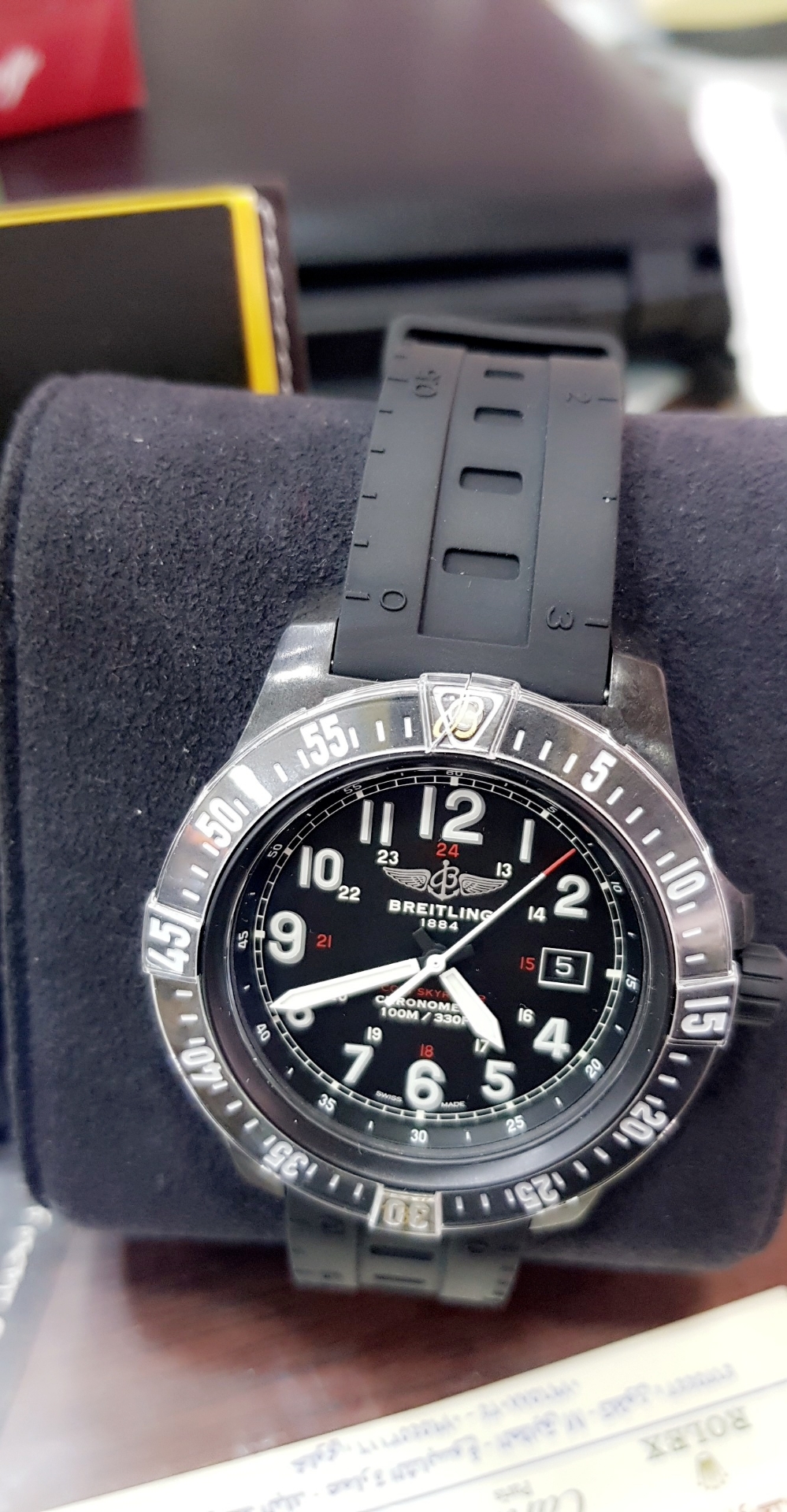 BREITLING SKY RACER                                            


	 				لا تنسَ أنك شاهدت هذا الإعلان في عنكبوت            
	 				
                                موديل 2018
فايبر كاربون
جديده غير...