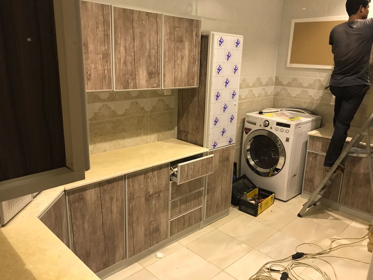 مطابخ جاهزه للبيع مع التركيب والتوصيل
لا تنسَ أنك شاهدت هذا الإعلان في عنكبوت
يشمل حوضين رخام...