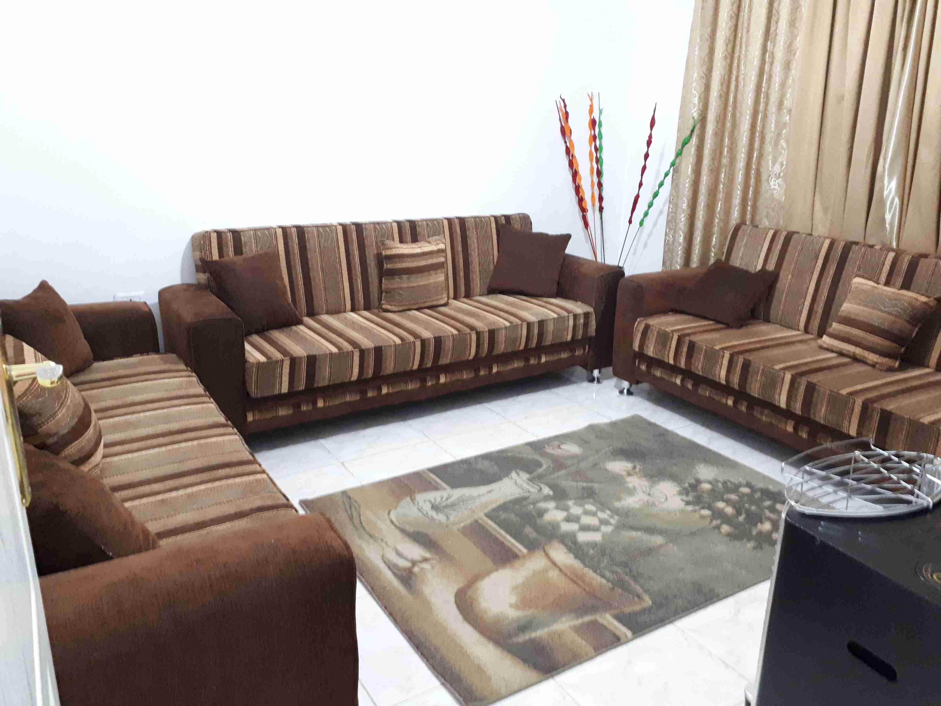 ضاحية الامير حسن مقابل شرطة الاحداث
لا تنسَ أنك شاهدت هذا الإعلان في عنكبوت
شقة ارضية مرتفعة...