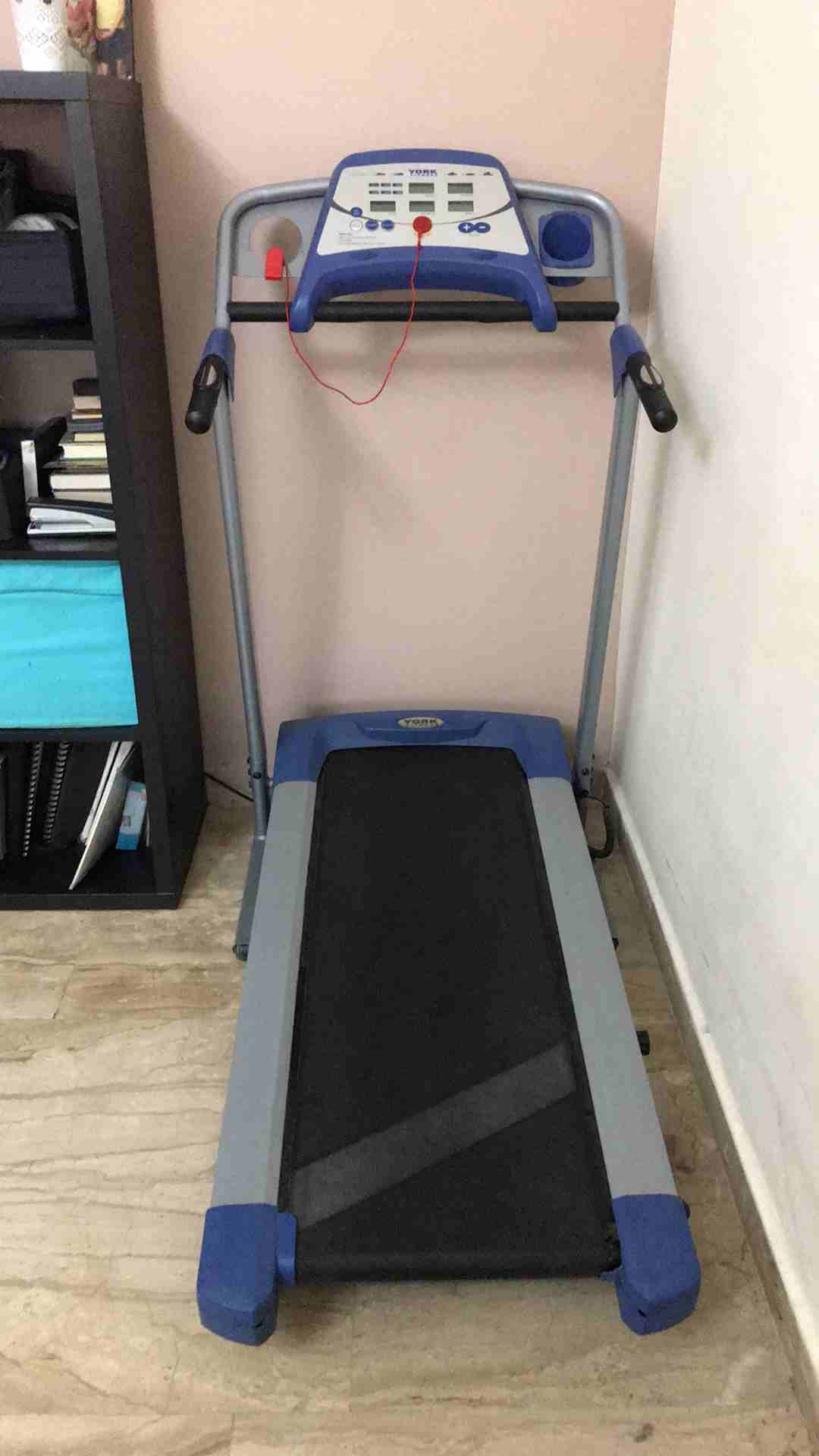 جهاز Treadmill YORK
لا تنسَ أنك شاهدت هذا الإعلان في عنكبوت
الجهاز استعمال شخصي و بحالة ممتازة جد...