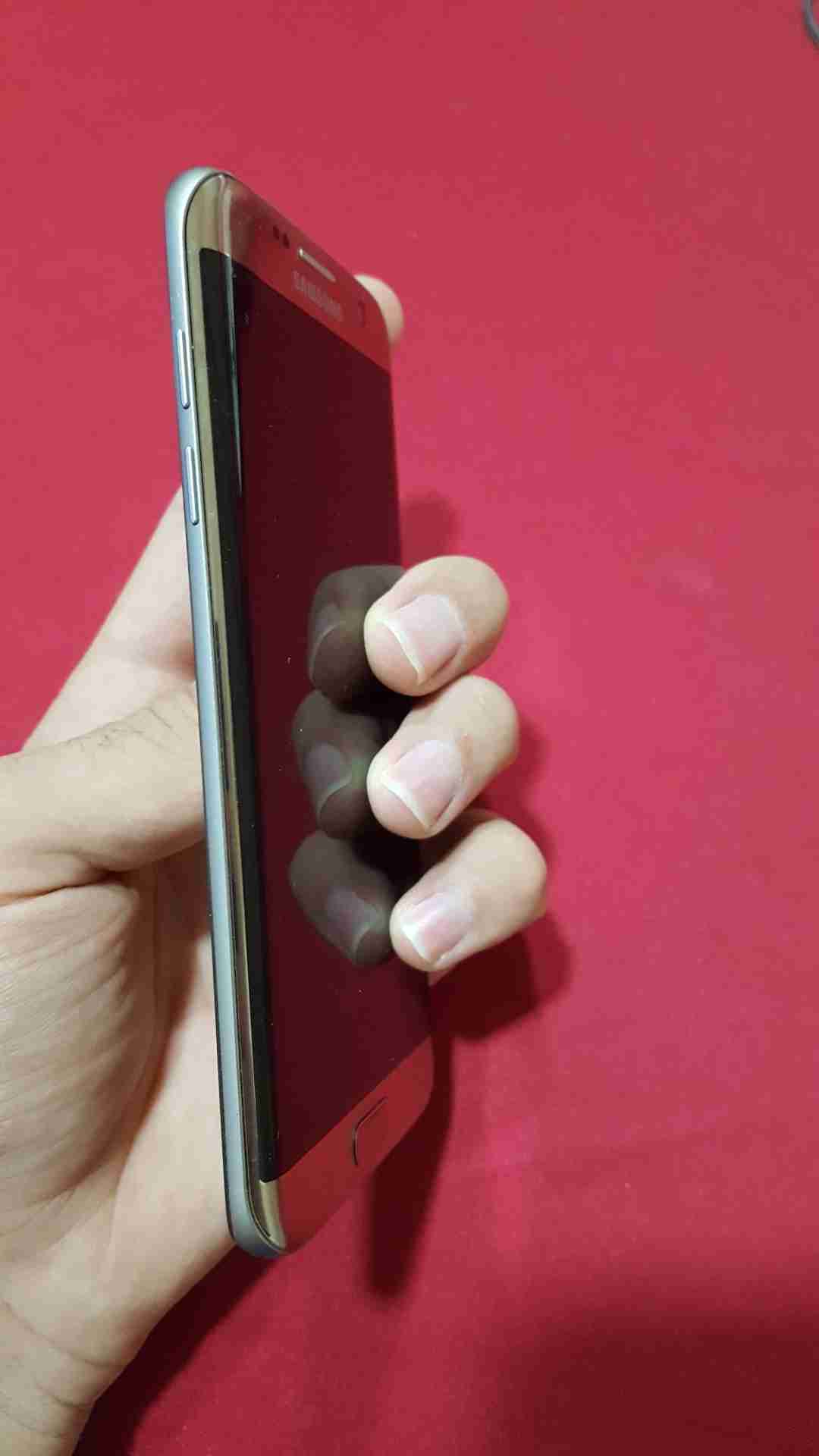 جهاز جالاكسي s7 edge 32GB
لا تنسَ أنك شاهدت هذا الإعلان في عنكبوت
جهاز نظيف مرتب مع الكرتونة...