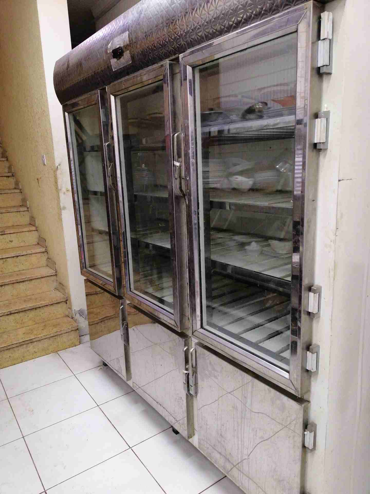 عدة مطعم بحالة ممتازة وبأسعار حارقة بداعي السفر
لا تنسَ أنك شاهدت هذا الإعلان في عنكبوت
ثلاجة عرض...