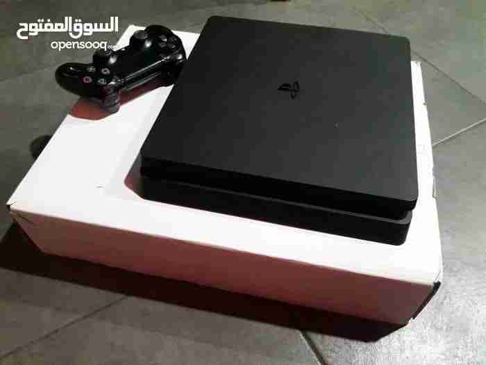 بلايستيشن 4 slim                                            


	 				لا تنسَ أنك شاهدت هذا الإعلان في عنكبوت            
	 				
                                بلايستيشن 4 slim
500 جيجا .
مع ايد س...