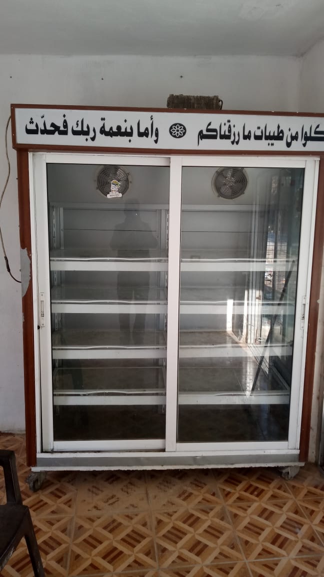 ثلاجات للبيع
لا تنسَ أنك شاهدت هذا الإعلان في عنكبوت
ثلاجه عرض اجبان والبان وعصير 350 د ثلا...