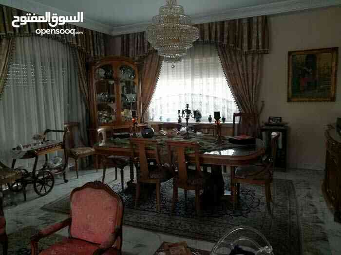 ام اذينه فيلا مستقله موقع مميز ارض 500م بناء 550م بسعر مغري
لا تنسَ أنك شاهدت هذا الإعلان في عنكبوت...