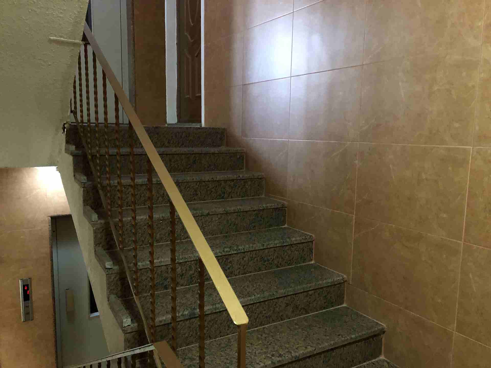 مكتب للإيجار بالجاردنز                                            


	 				لا تنسَ أنك شاهدت هذا الإعلان في عنكبوت            
	 				
                            مكتب مقطع غرفه و صاله و بوفيه و حم...