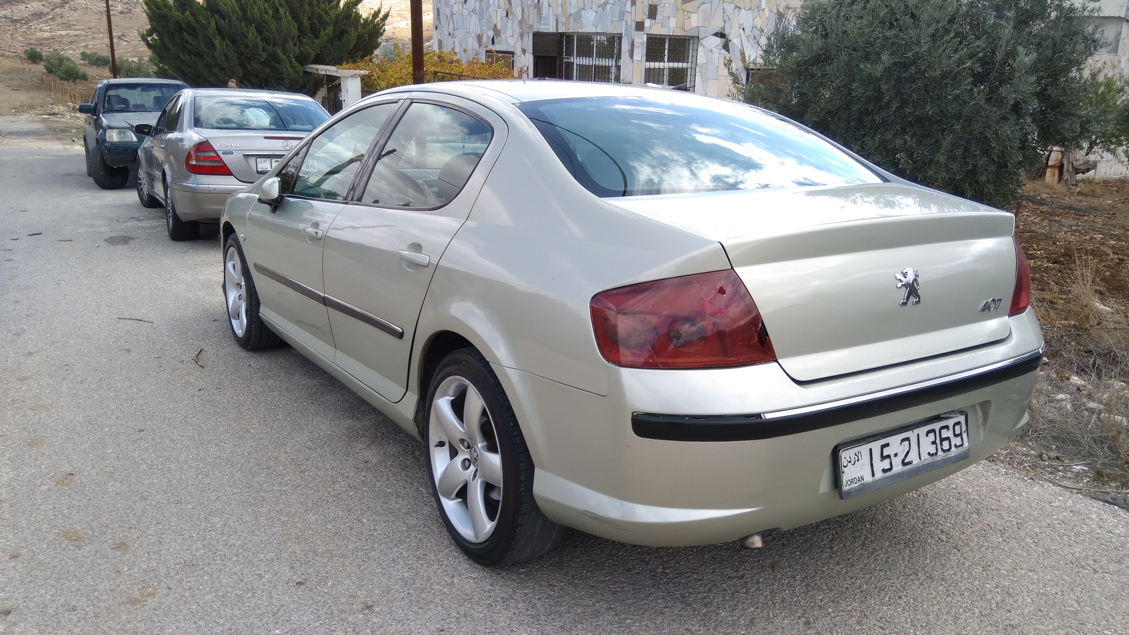 بيجو 407 2005 للبيع او للبدل
لا تنسَ أنك شاهدت هذا الإعلان في عنكبوت
موديل 2005 فحص كامل
فل...