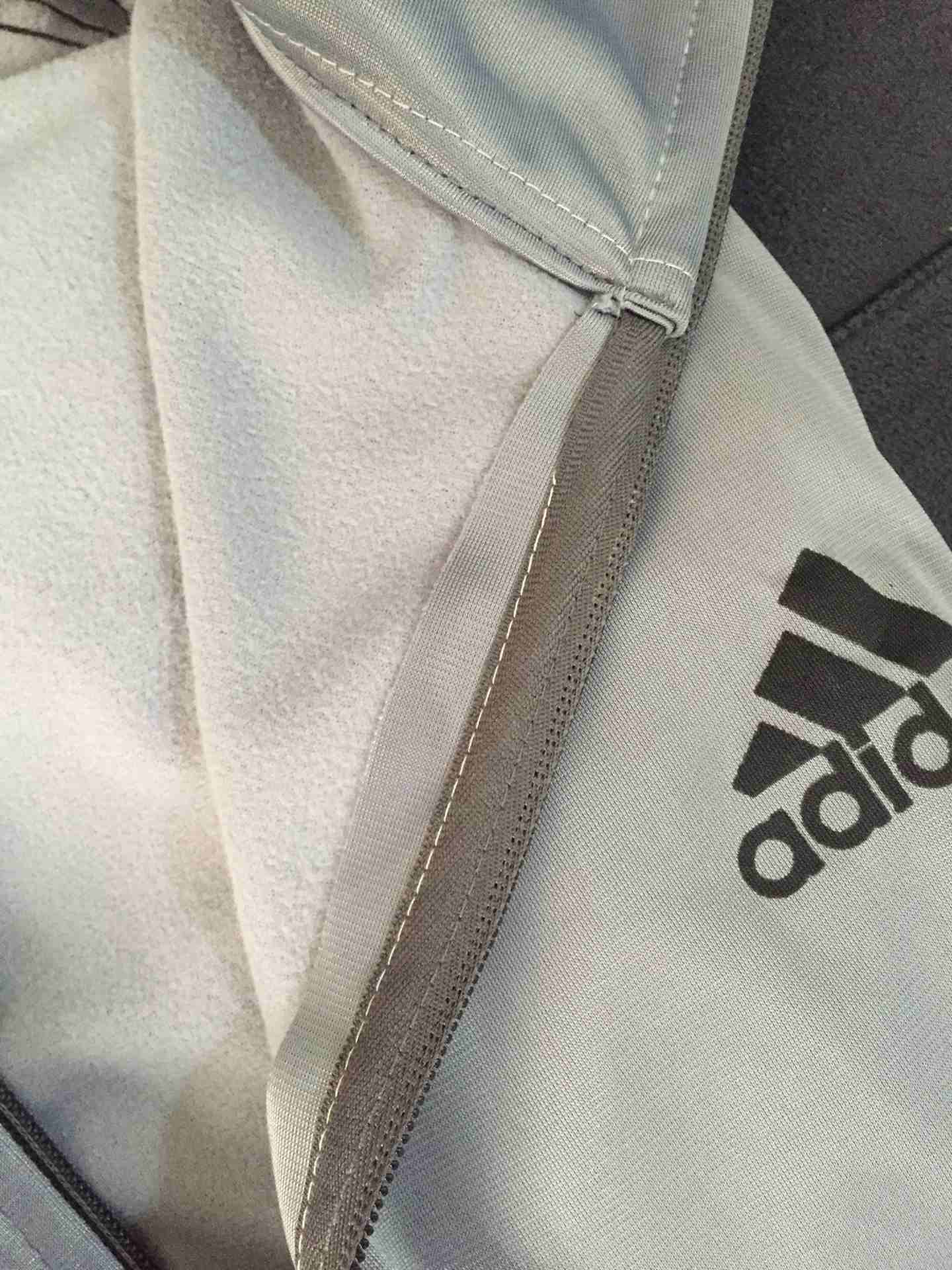 شروة سويتشرات اديداس عدد 40 بسعر مناسب احجام وافيه وسريات
لا تنسَ أنك شاهدت هذا الإعلان في عنكبوت...