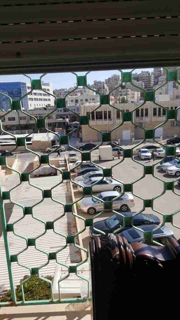 شقة مفروشة للايجار في اول الجاردنز قريبة من السيفوي بسعر مغري
لا تنسَ أنك شاهدت هذا الإعلان في عنكبوت...