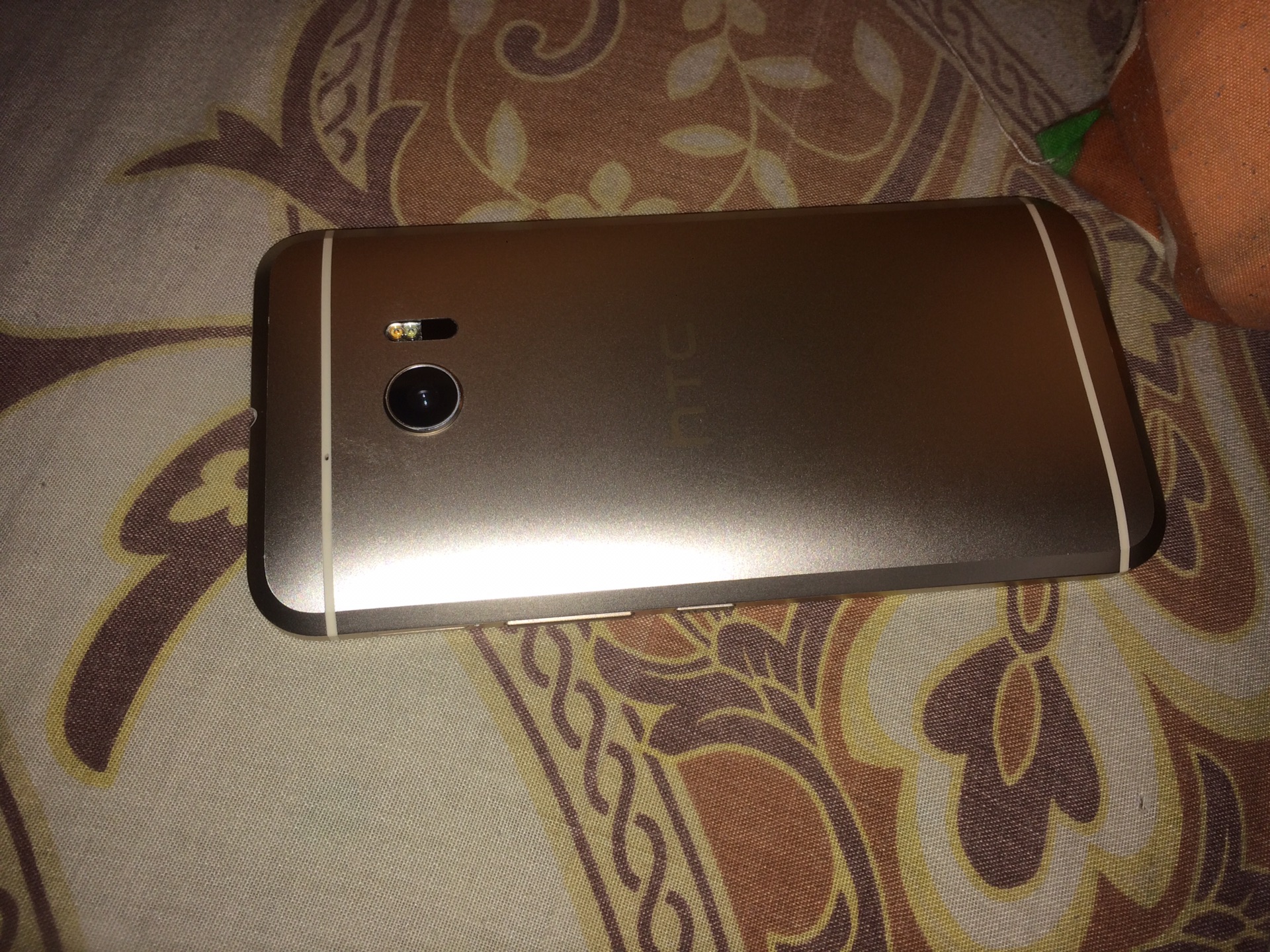 Htc 10                                            


	 				لا تنسَ أنك شاهدت هذا الإعلان في عنكبوت            
	 				
                                htc 10
4 رام
32جيجا 
المعالج snapdargen 820
لل...