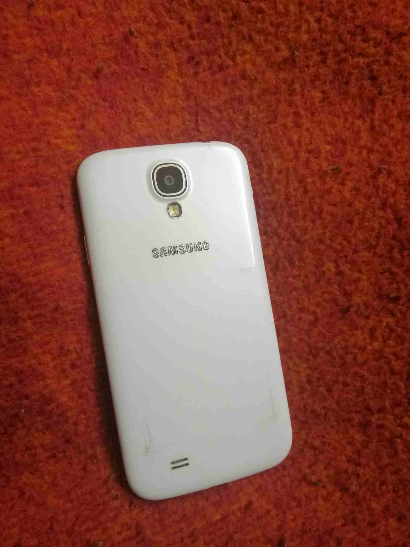 galaxy s4 مستعمل نضيف مع كرتونتو للبيع بسعر الجراند                                            


	 				لا تنسَ أنك شاهدت هذا الإعلان في عنكبوت            
	 				
                            الجها...