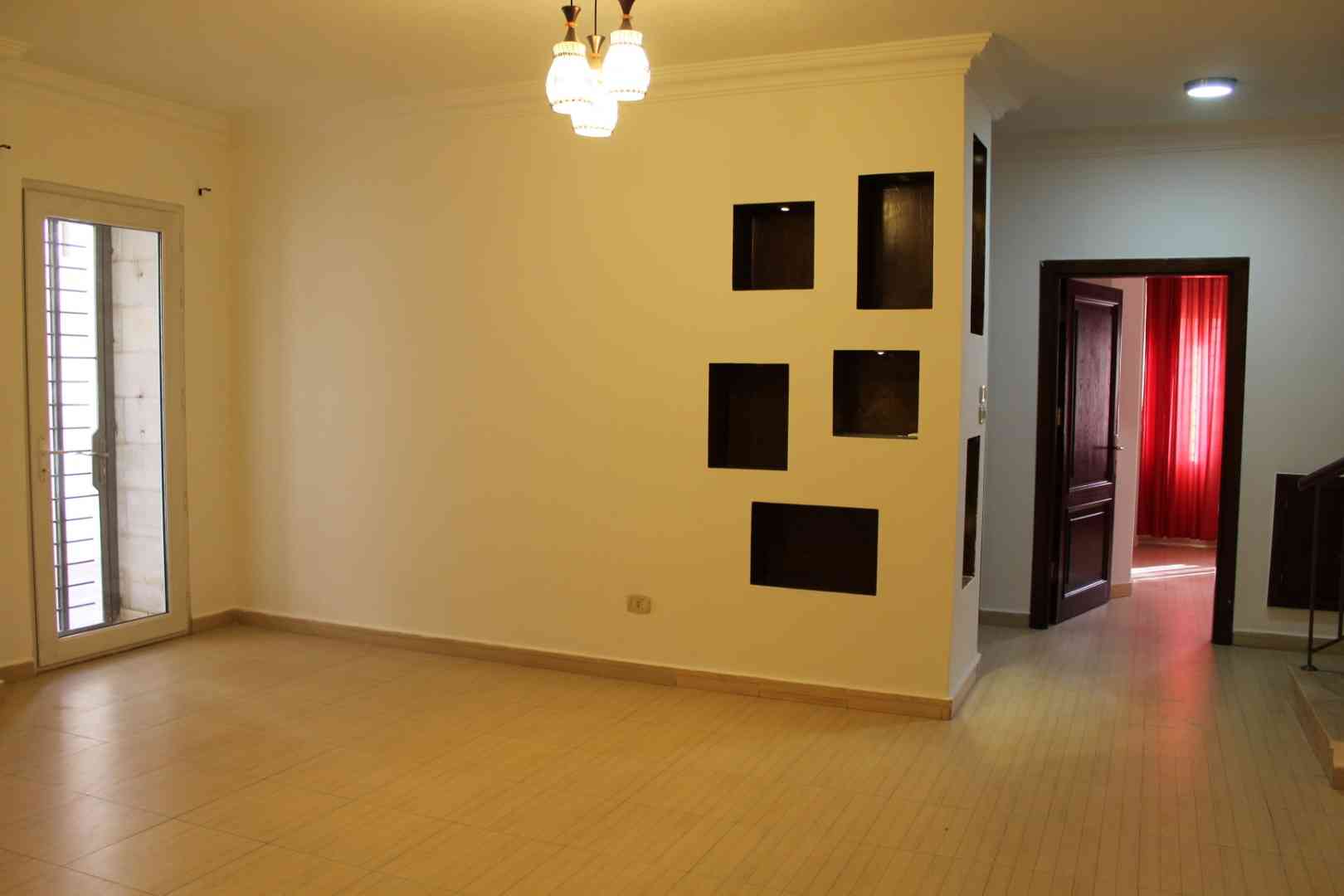 دوبلكس شبه فيلا للبيع تشطيبات فخمة في دير غبار 4 نوم 300 متر
لا تنسَ أنك شاهدت هذا الإعلان في عنكبوت...