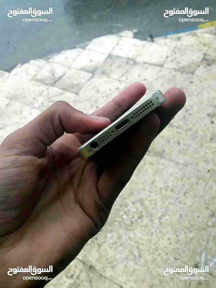 آيفون 5s
لا تنسَ أنك شاهدت هذا الإعلان في عنكبوت
آيفون 5s مستعمل معه شاحنه .... جهاز فش فيه مشاكل...