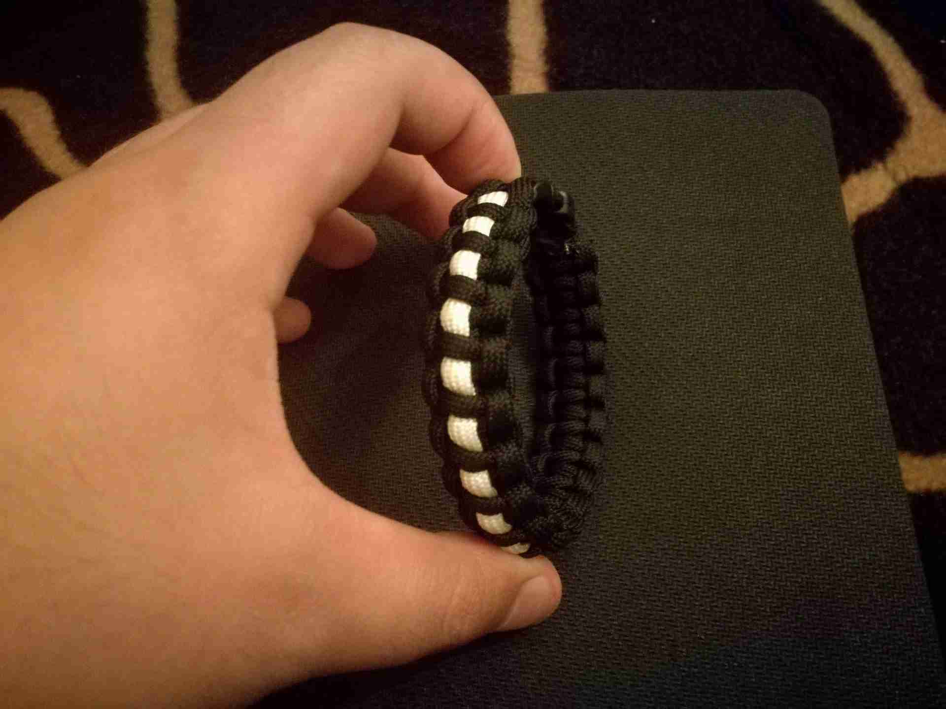 اساور شبابي (صناعة يدوية )
لا تنسَ أنك شاهدت هذا الإعلان في عنكبوت
Bracelet (HandMade)
youths...