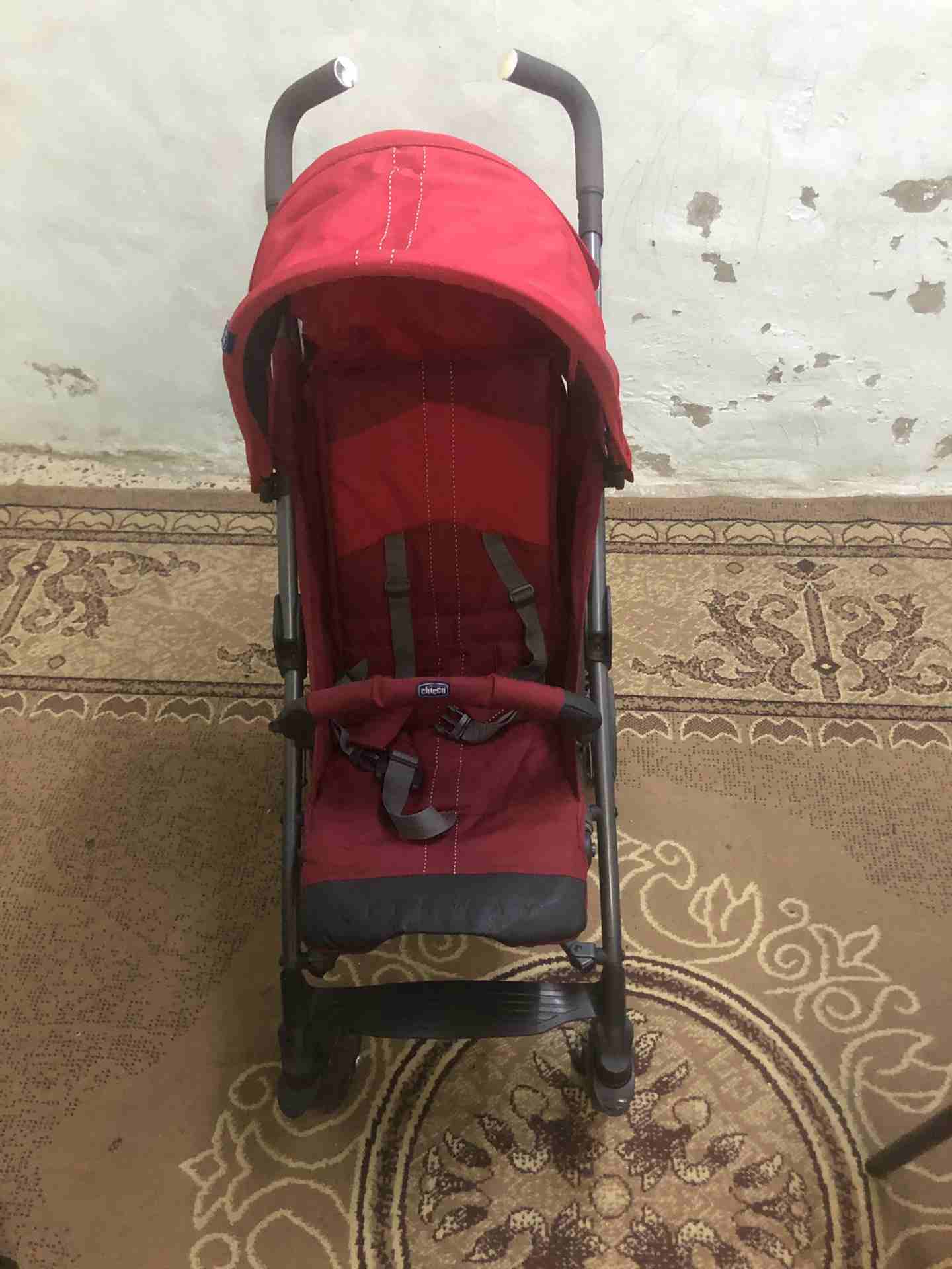 عربة اطفال نوع شيكو                                            


	 				لا تنسَ أنك شاهدت هذا الإعلان في عنكبوت            
	 				
                            بحالة جيدة جدا استعمال بسيط...