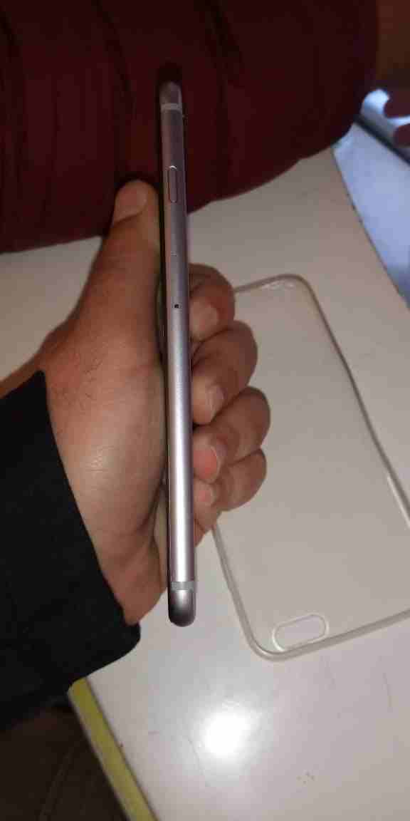 iphone 6s plus 128GB                                            


	 				لا تنسَ أنك شاهدت هذا الإعلان في عنكبوت            
	 				
                            مع الشاحن 
بحاجه الى كاميرا خلفيه 
ق...