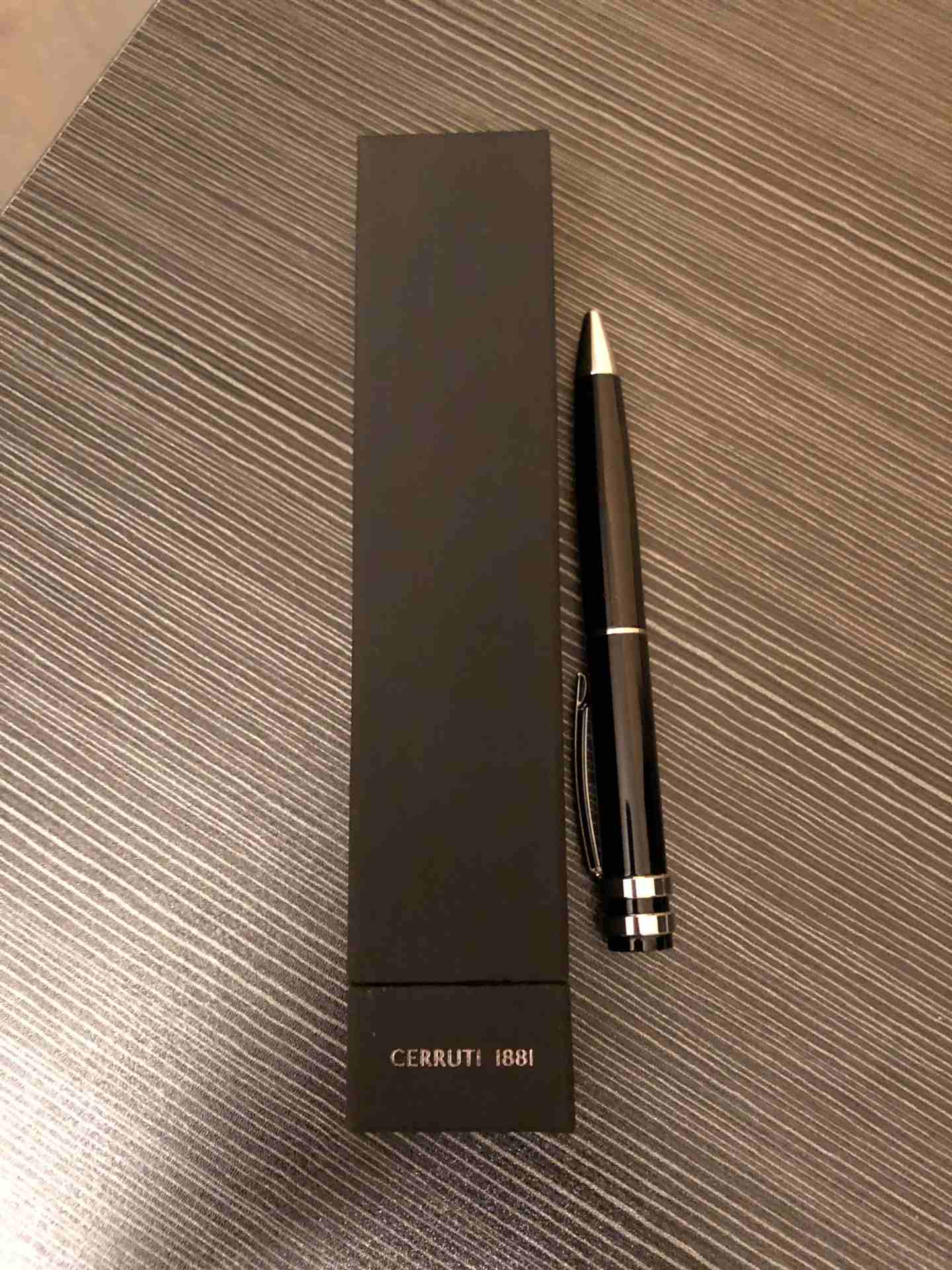 قلم ماركة Cerruti 1881 للبيع                                            


	 				لا تنسَ أنك شاهدت هذا الإعلان في عنكبوت            
	 				
                            نوعية فاخرة وجميلة...