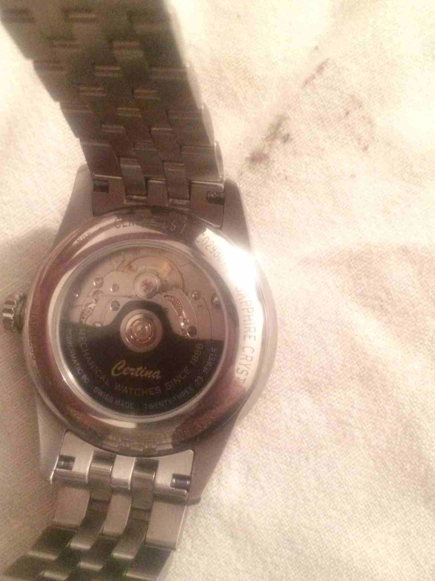 ساعة سيرتينا للبيع بسعر مغري
لا تنسَ أنك شاهدت هذا الإعلان في عنكبوت
ساعة Certina DS 1 Powermatic...