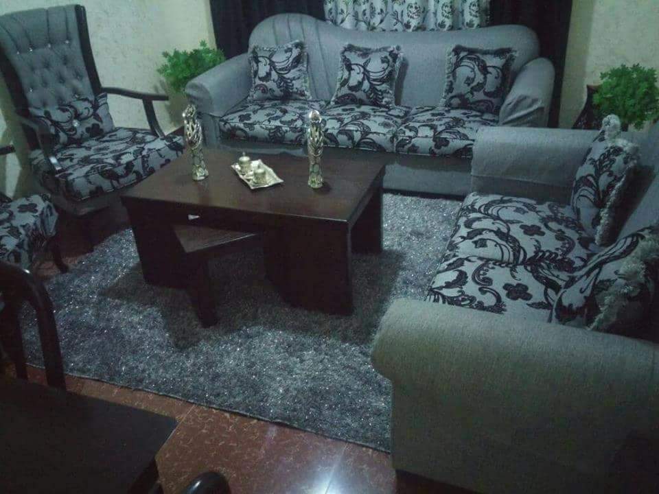 طقم كنب بحاله ممتازه للبيع استعمال بسيط
لا تنسَ أنك شاهدت هذا الإعلان في عنكبوت
قم كنب بحاله...