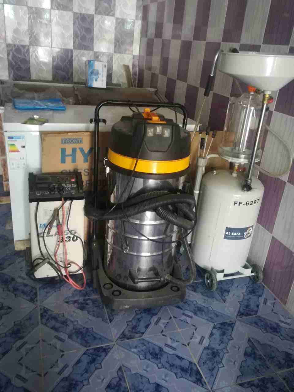 شفاط زيت لم يستخدم مكنسه 3مواتير شاحن بطارية 12 24 للبيع ستفسار 0772170610
لا تنسَ أنك شاهدت هذا الإعلان في عنكبوت...