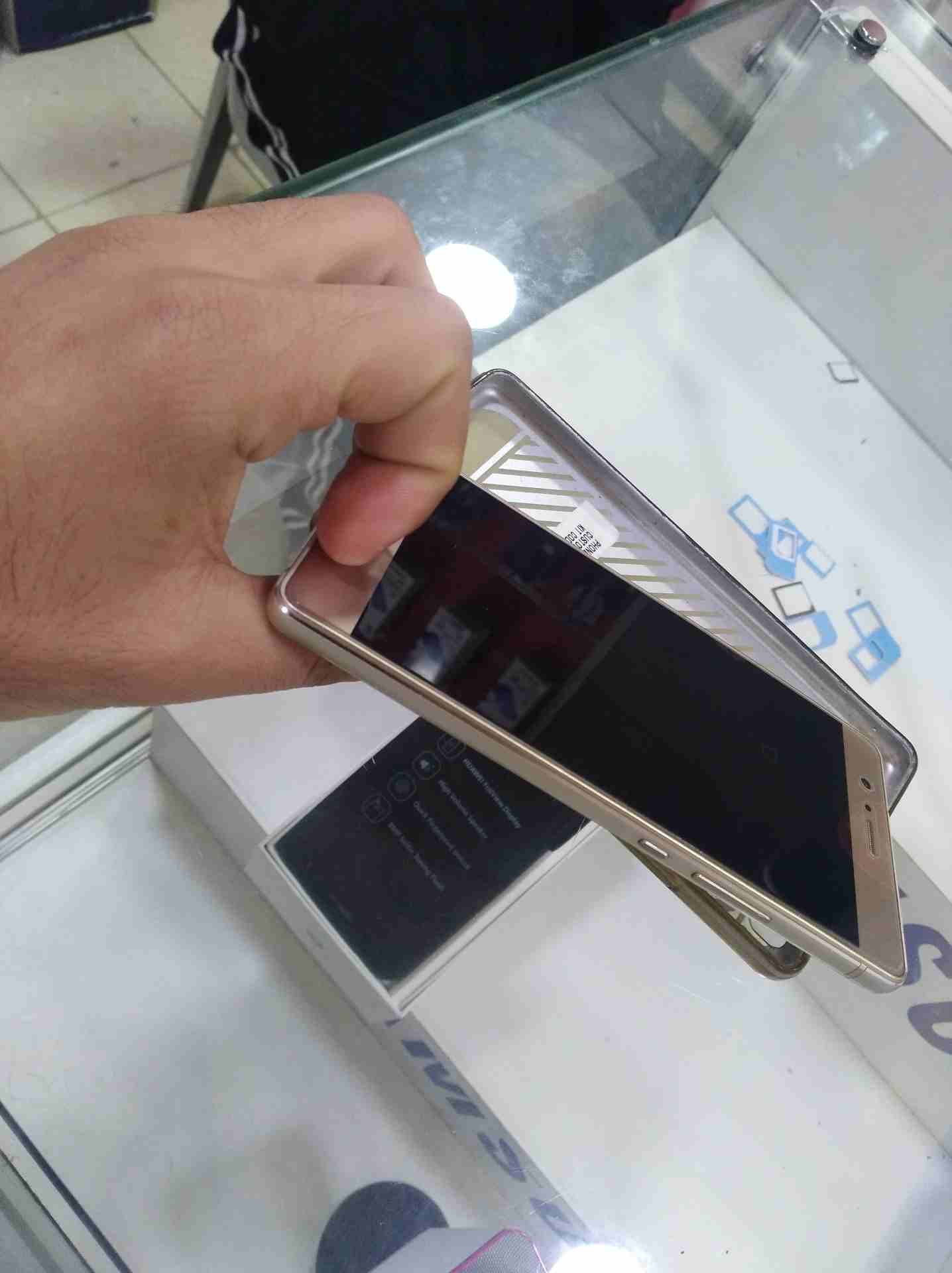 هواوي علبصمة بسعر مناااسب                                            


	 				لا تنسَ أنك شاهدت هذا الإعلان في عنكبوت            
	 				
                            هواوي ب 9
نوعو VNS_L31
الرام 3...