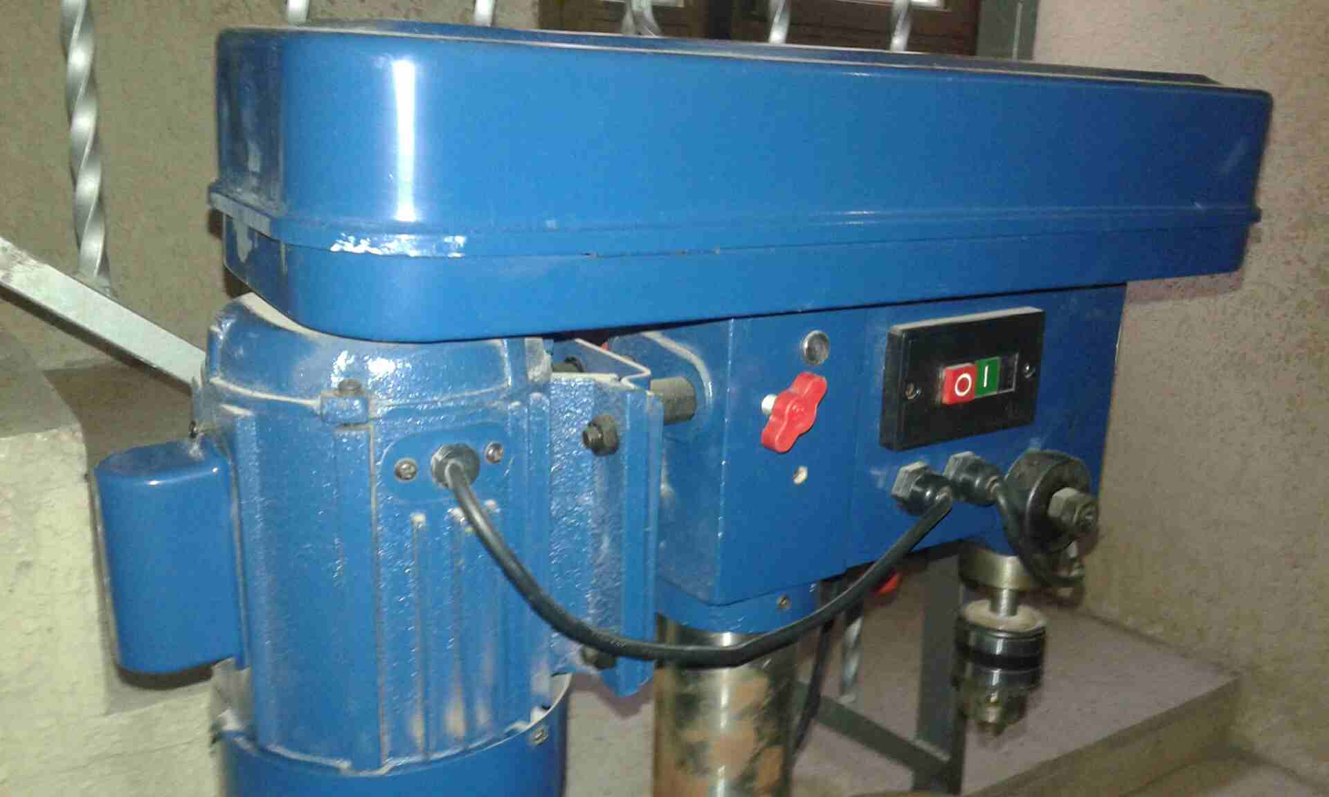 درل ثابت (مقدح) للبيع بسعر مغري
لا تنسَ أنك شاهدت هذا الإعلان في عنكبوت
درل ثابت (مقدح) للبيع تاي...