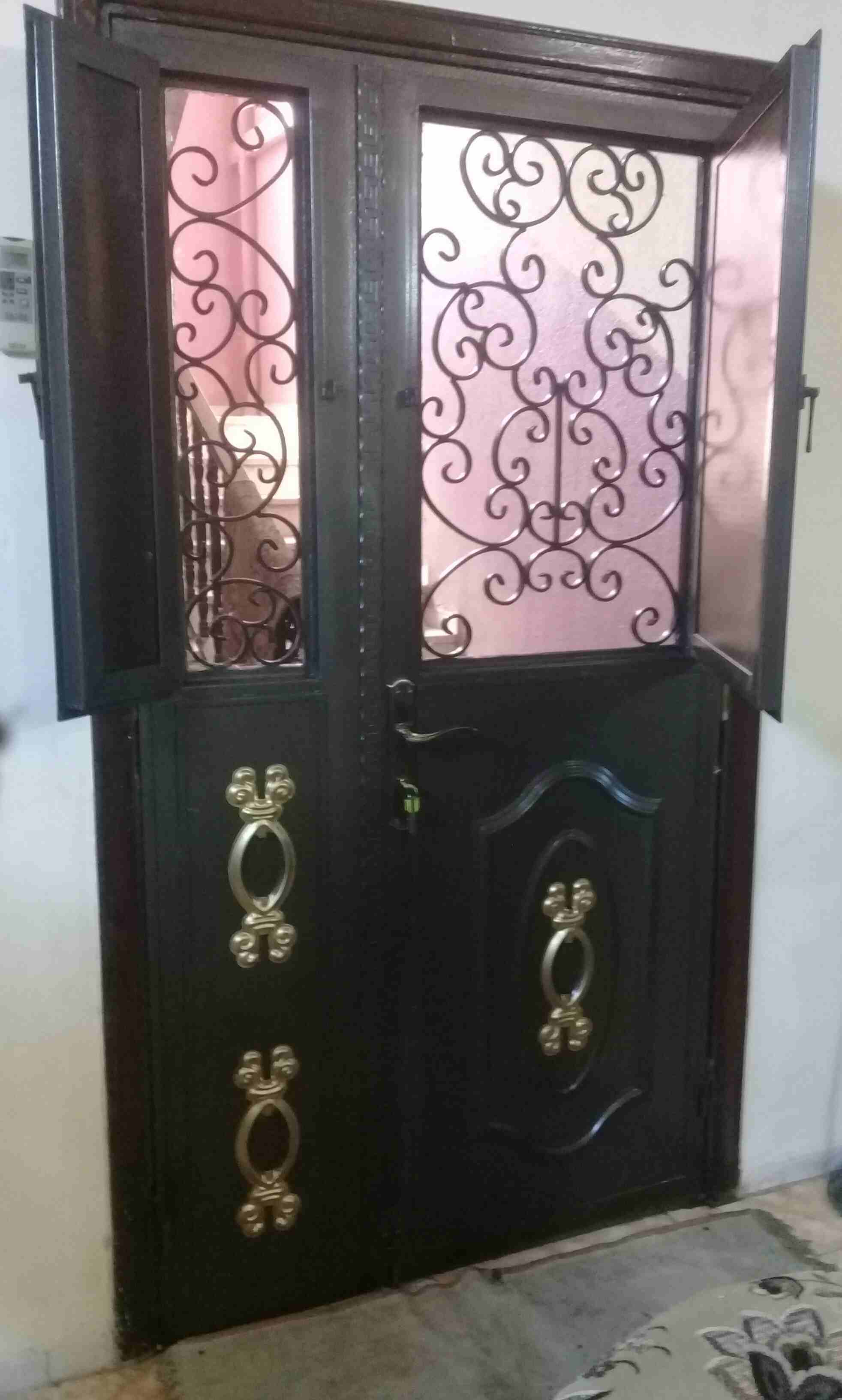 حداد تفصيل جميع اشكال الحديد
لا تنسَ أنك شاهدت هذا الإعلان في عنكبوت
صيانه وتفصيل جميع ابواب وشبا...