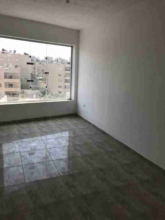 مكاتب تجاريه / عيادات طبيه حديثه البناء للإيجار في طبربور - الشارع الرءيسي
لا تنسَ أنك شاهدت هذا الإعلان في عنكبوت...